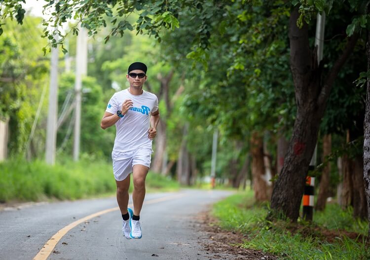 Trang bị và thói quen hỗ trợ việc chạy bộ hiệu quả